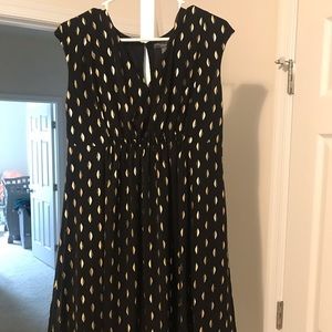 Pea in the pod black and gold maternity dress
